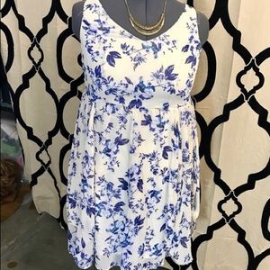 Torrid Floral White & Blue Short Dress